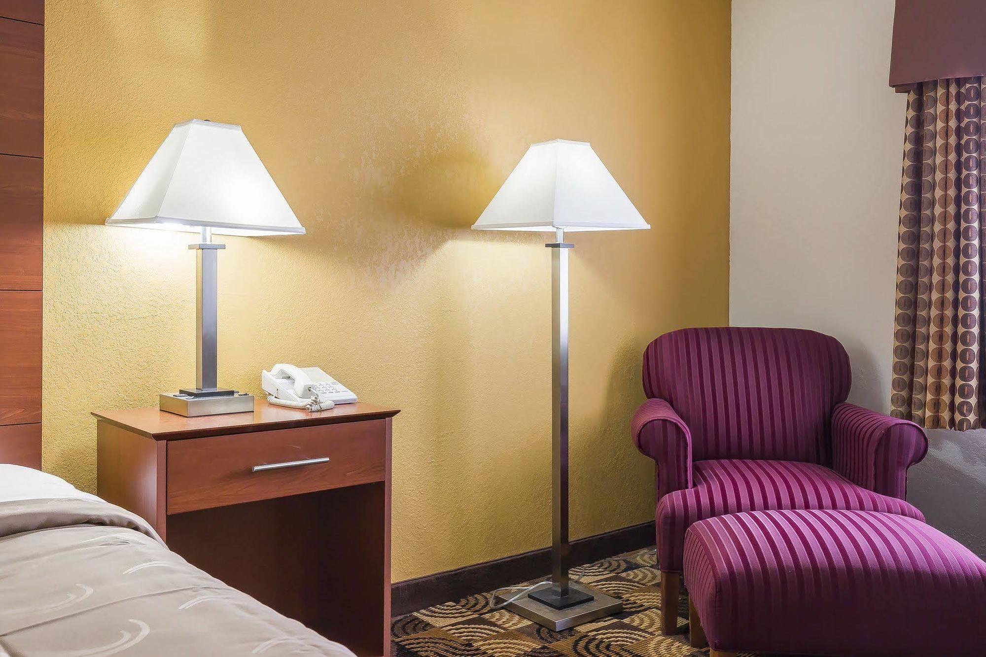 Quality Inn Sycamore - Dekalb Extérieur photo